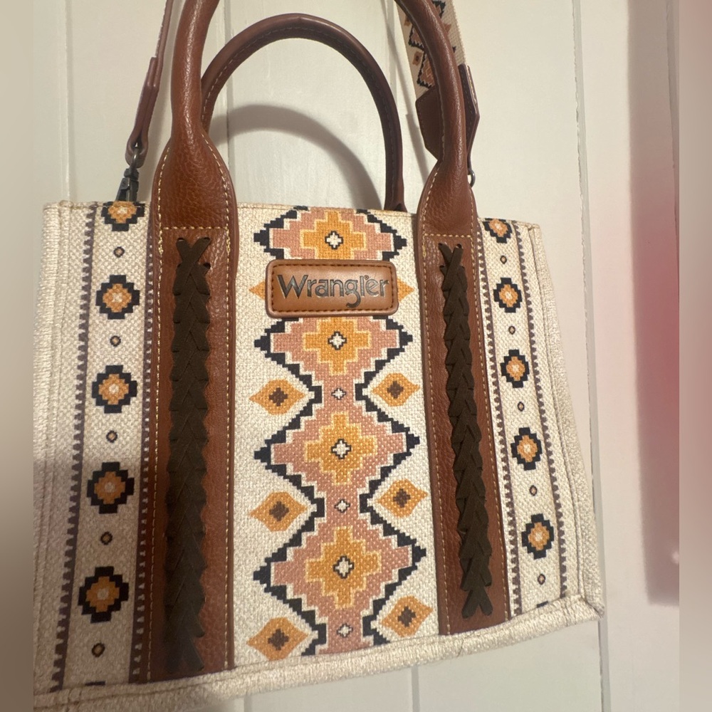 Wrangler Tan and Cream Geometric Tote